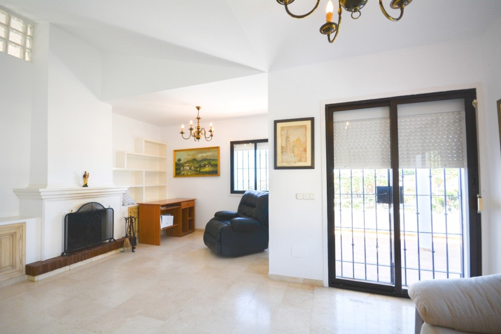 3 bedroom Villa For Sale in Mijas Costa, Málaga - thumb 29