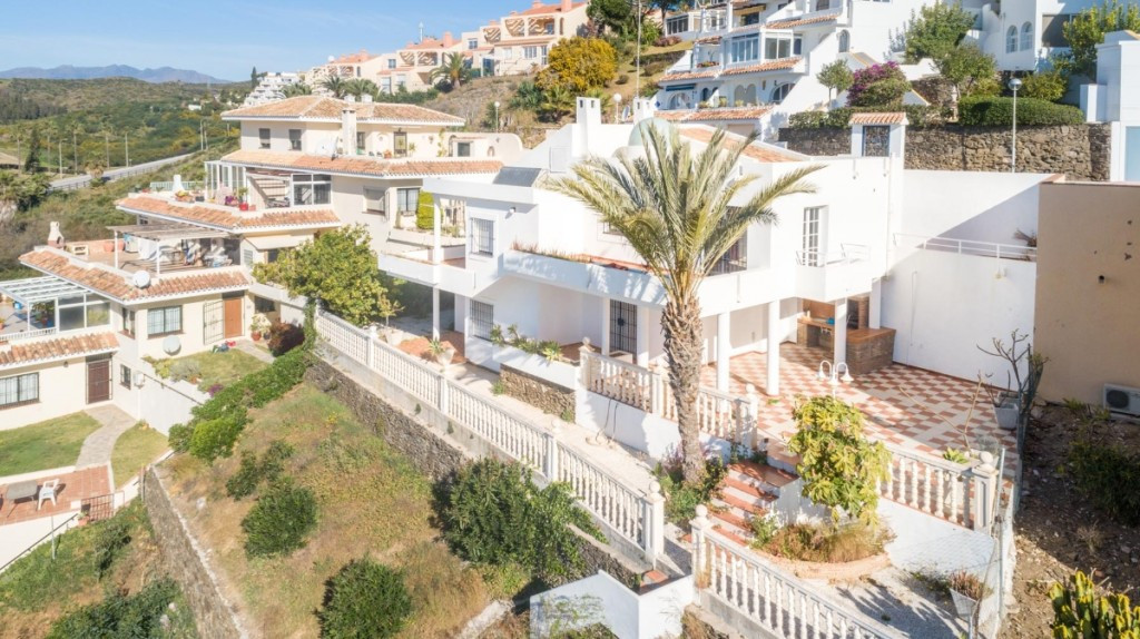 3 bedroom Villa For Sale in Mijas Costa, Málaga - thumb 3