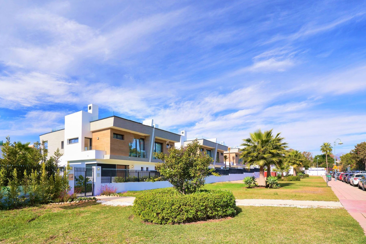 New Development: Prices from €&nbsp;1,975,000 to €&nbsp;1,975,000. [Beds: 4 - 4] [, Spain