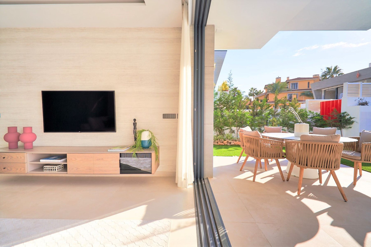 Semi-Detached House for sale in Marbella