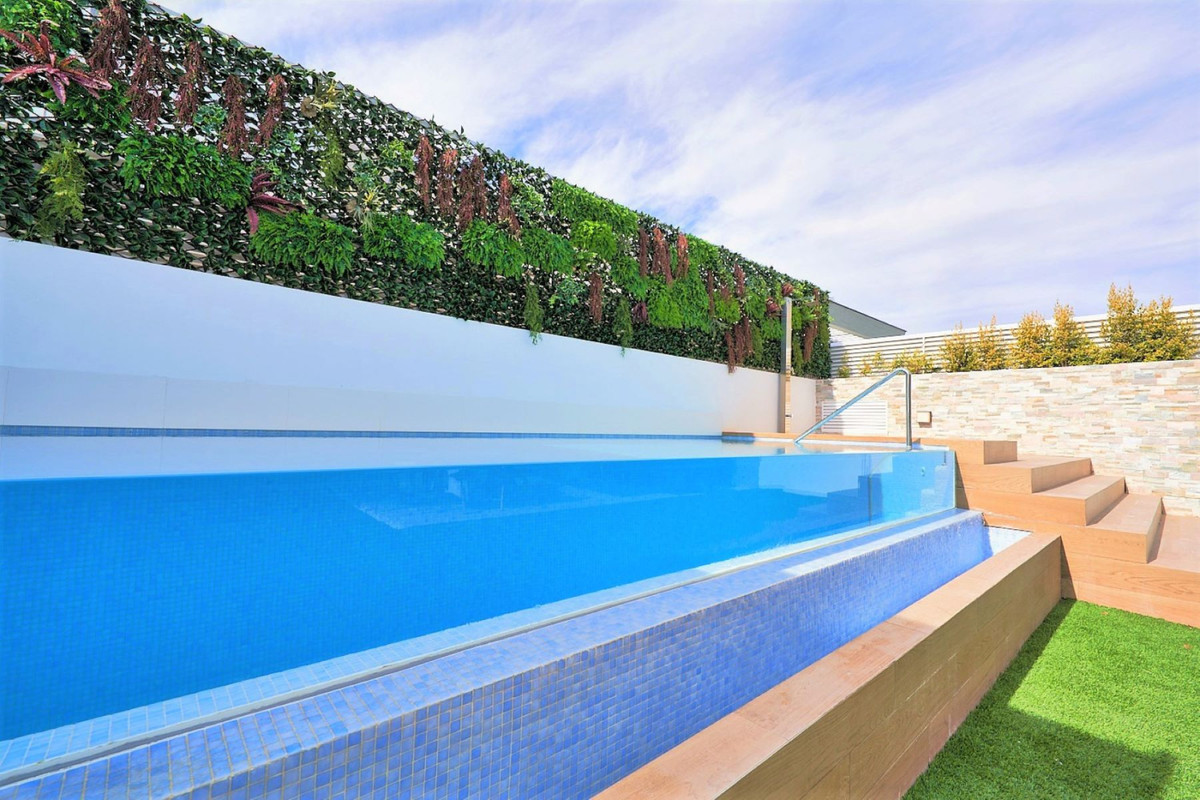 Semi-Detached House for sale in Marbella