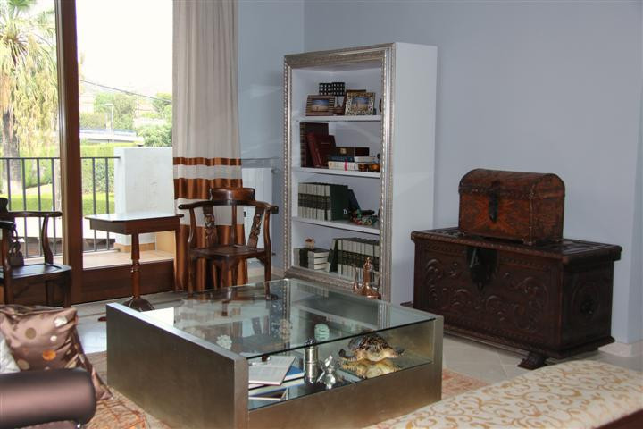 5 bedroom Villa For Sale in Marbella, Málaga - thumb 17