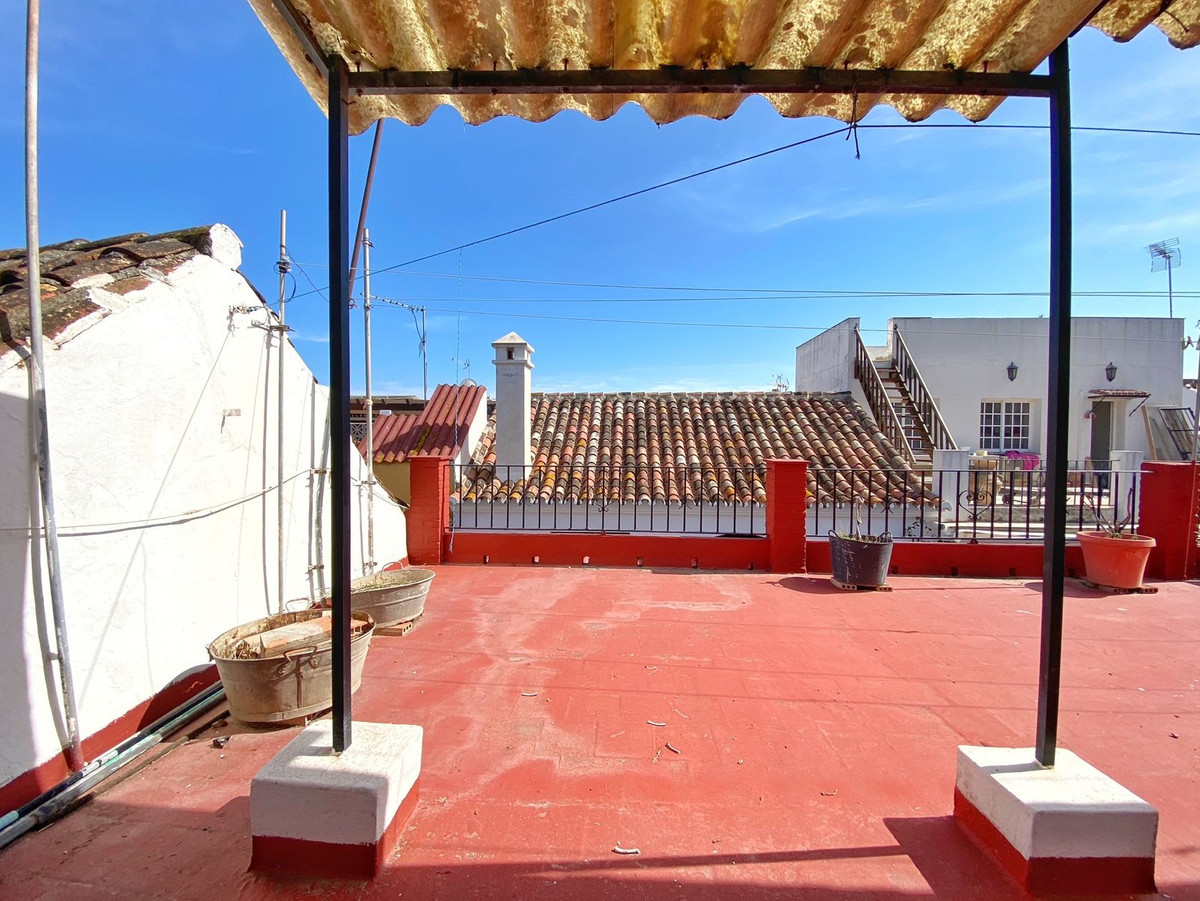 10 bedroom Townhouse For Sale in Marbella, Málaga - thumb 17