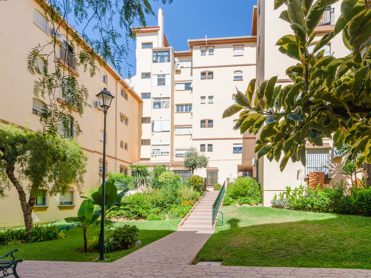 						Apartamento  Planta Baja
													en venta 
																			 en El Coto
					