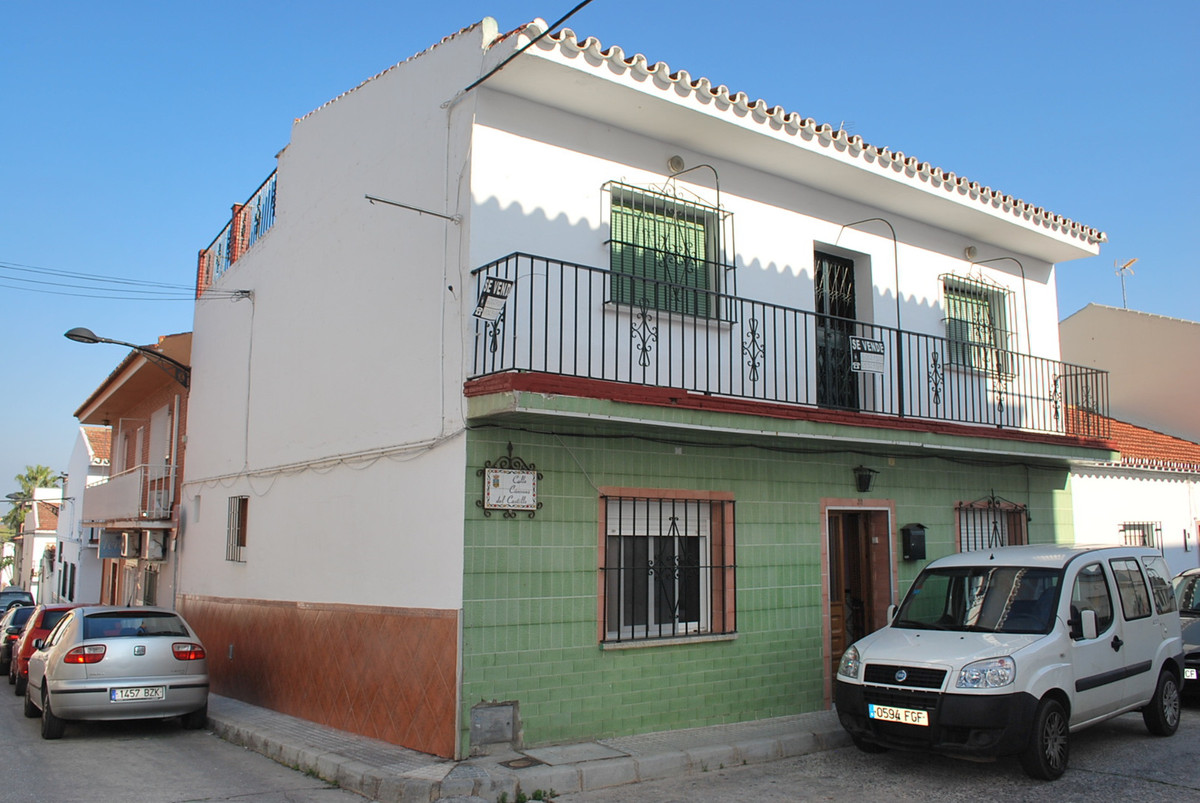 						Townhouse  Terraced
													for sale 
																			 in Alhaurín de la Torre
					