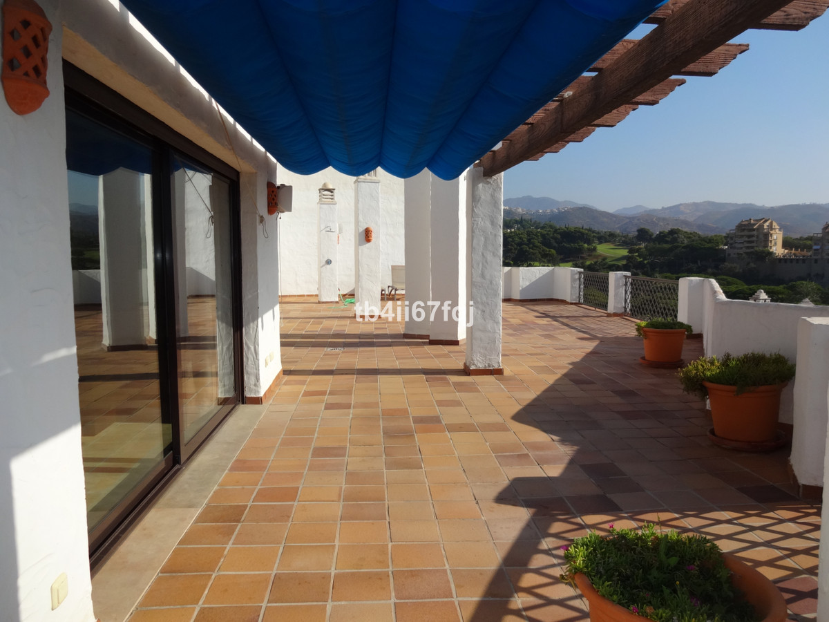 2 bedroom Apartment For Sale in Río Real, Málaga - thumb 3