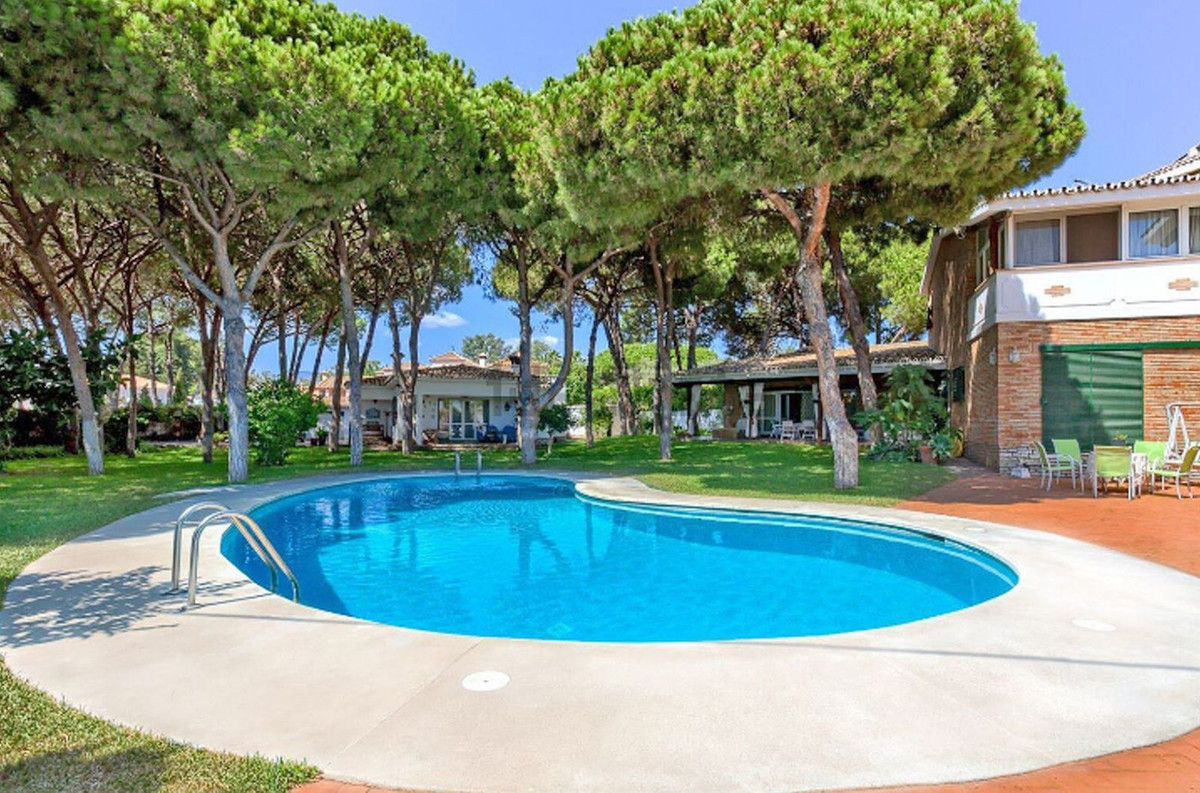 Villa Detached in Artola, Costa del Sol
