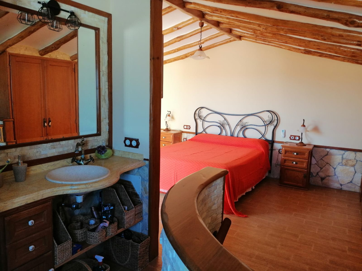 3 bedroom Townhouse For Sale in Estepona, Málaga - thumb 5
