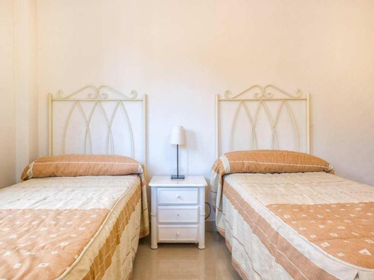 5 bedrooms Villa in Calahonda