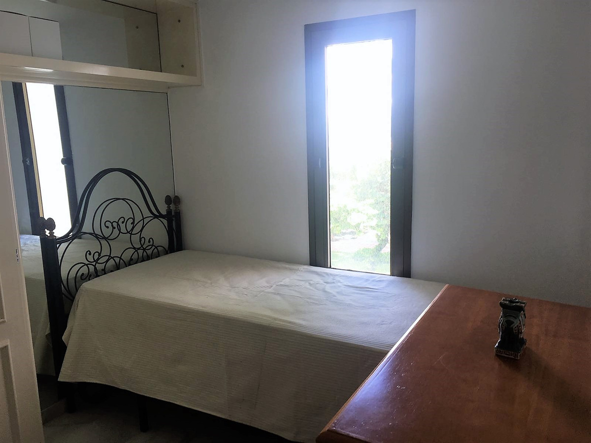 4 bedroom Apartment For Sale in Puerto Banús, Málaga - thumb 10