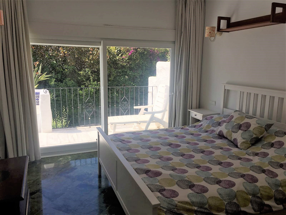 4 bedroom Apartment For Sale in Puerto Banús, Málaga - thumb 4