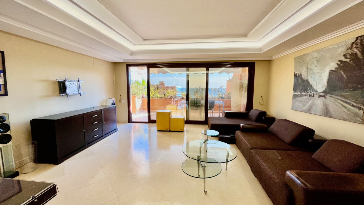 3 bedroom Apartment For Sale in New Golden Mile, Málaga - thumb 5