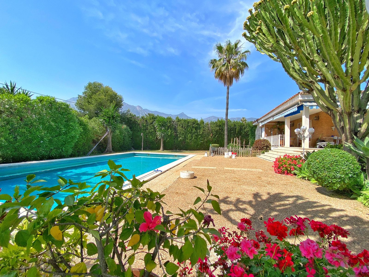 4 Bedroom Detached Villa For Sale Marbella, Costa del Sol - HP2308304