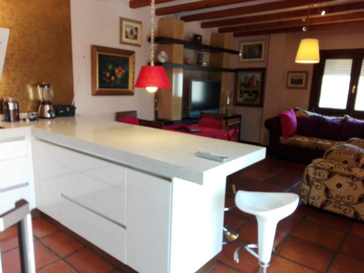 Appartement te koop in San Luis de Sabinillas R3237004