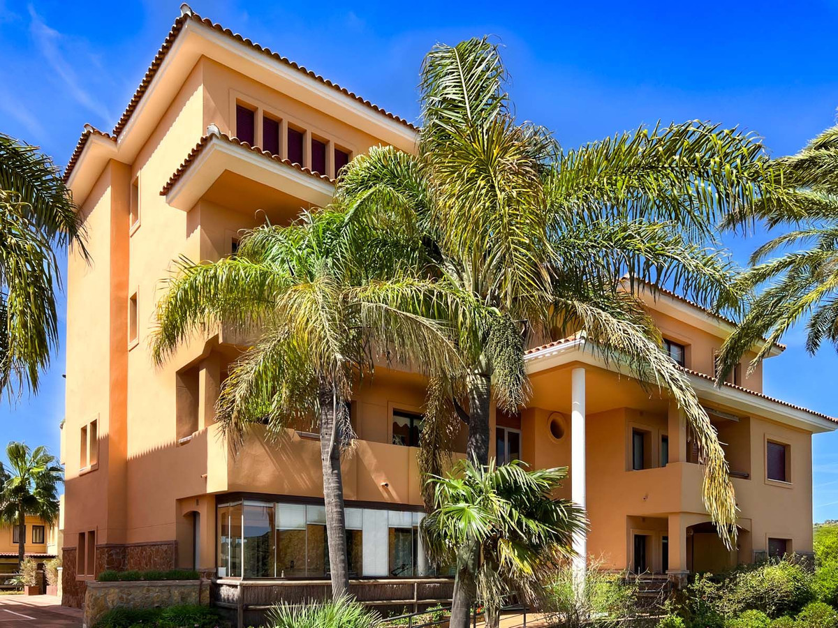 Duplex Penthouse in prestigious Los Gazules, Sotogrande Alto.  MAGNIFICENT 4 bedroom en-suite. Spaci, Spain