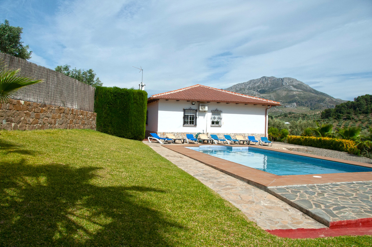 						Villa  Finca
													en venta 
																			 en El Burgo
					