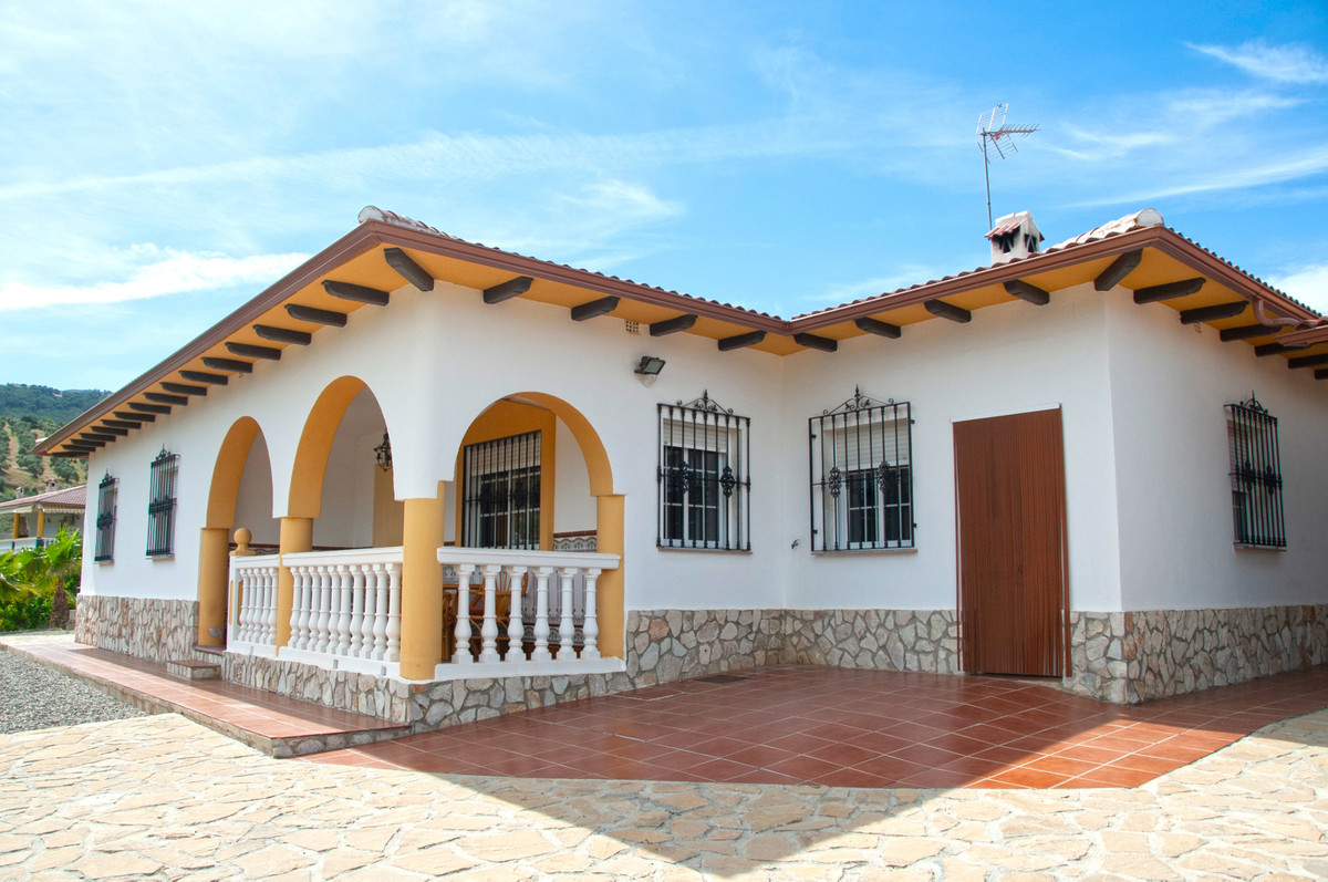 Villa Finca in El Burgo, Costa del Sol
