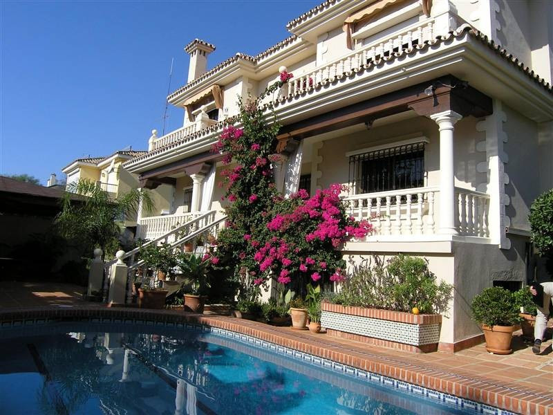 6 bedrooms Villa in Marbella