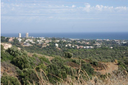 Building plot prominently situated between the coast road A7 and the tollroad and between two very w, Spain