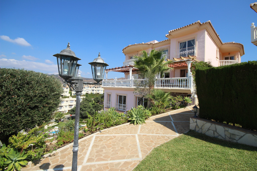 6 Bedroom Detached Villa For Sale Artola, Costa del Sol - HP2771282