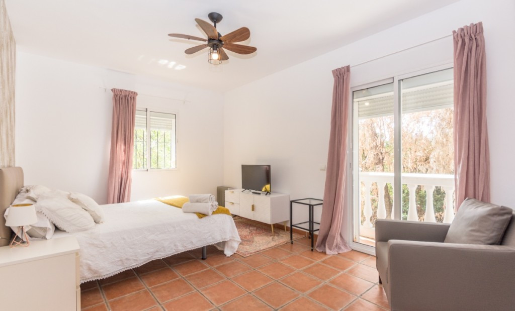 7 bedroom Villa For Sale in Benalmadena Pueblo, Málaga - thumb 37