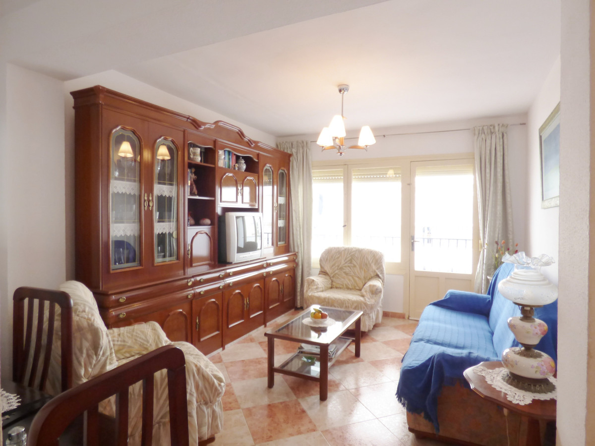 3 Bedroom Middle Floor Apartment For Sale Marbella, Costa del Sol - HP3506557