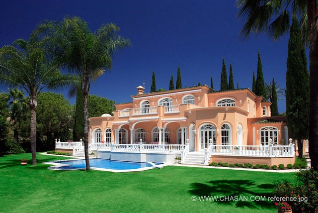 9 bedroom Villa For Sale in El Paraiso, Málaga - thumb 12