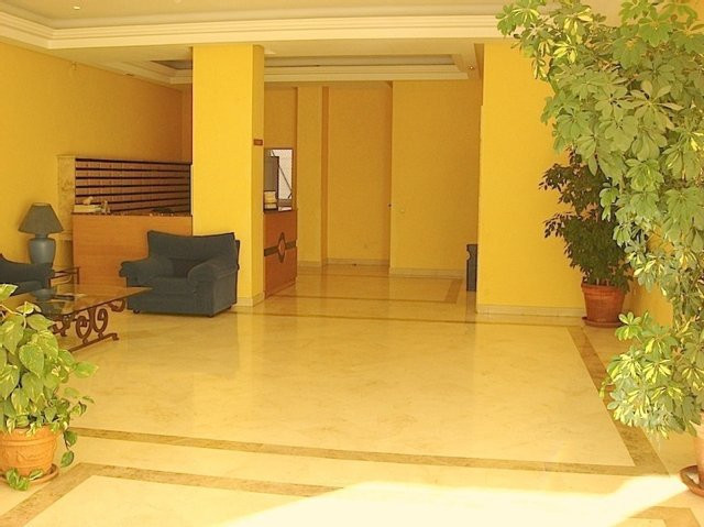 Apartment Middle Floor in Puerto Banús, Costa del Sol
