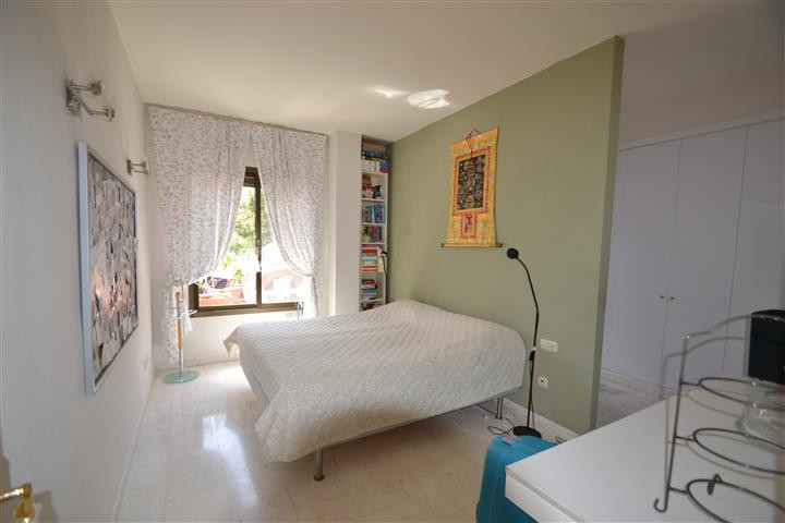 3 bedroom Apartment For Sale in La Mairena, Málaga - thumb 10