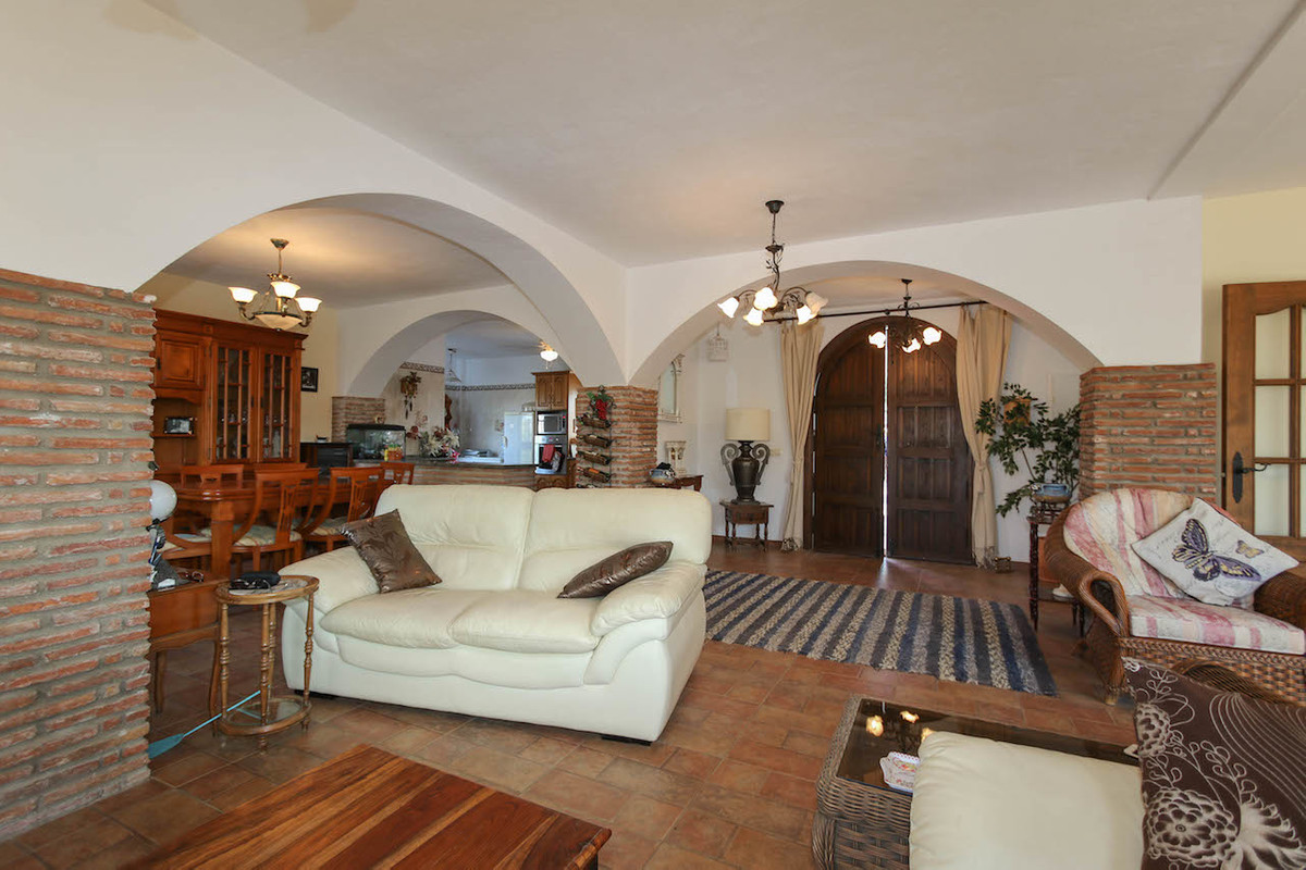 4 bedrooms Villa in Pizarra