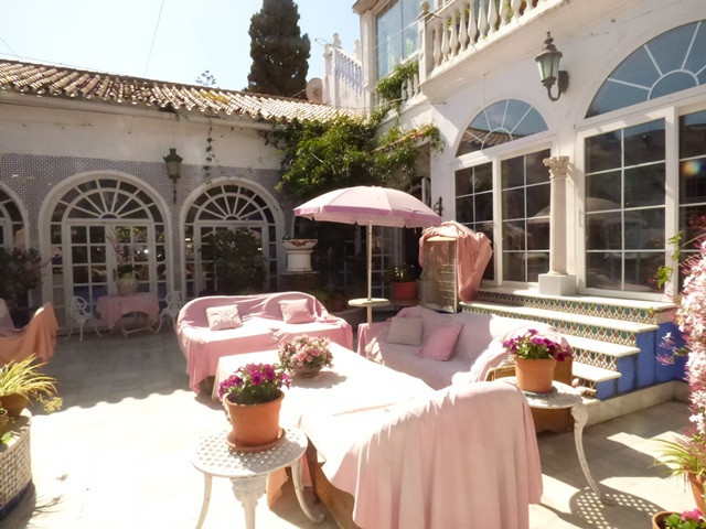 6 bedroom Villa For Sale in Puerto Banús, Málaga - thumb 20