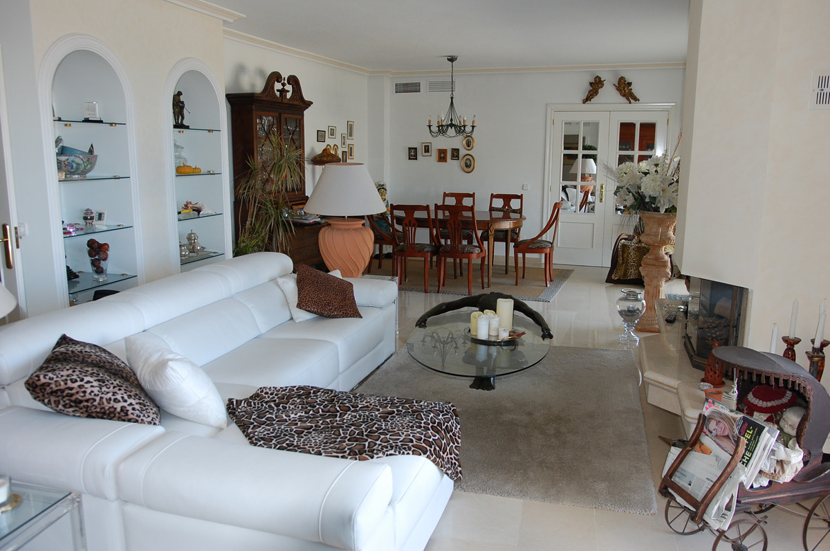 4 Bedroom Penthouse For Sale Torrequebrada, Costa del Sol - HP3206014