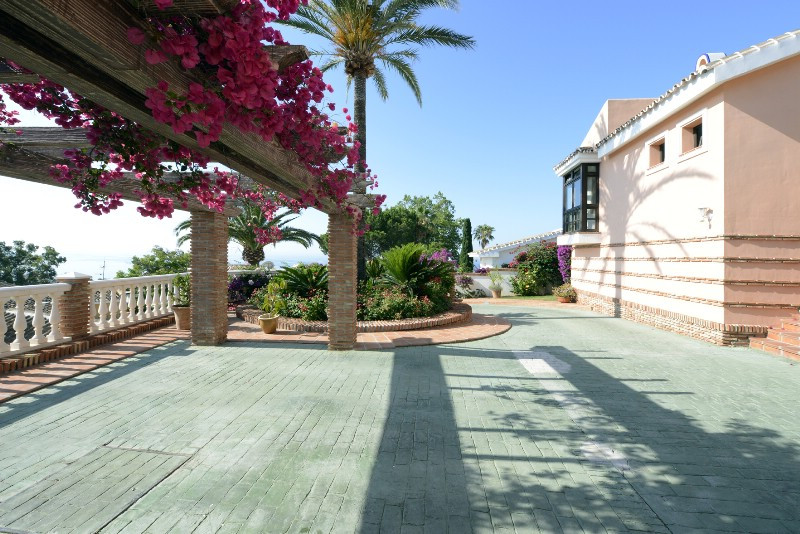 4 bedroom Villa For Sale in Torremuelle, Málaga - thumb 10