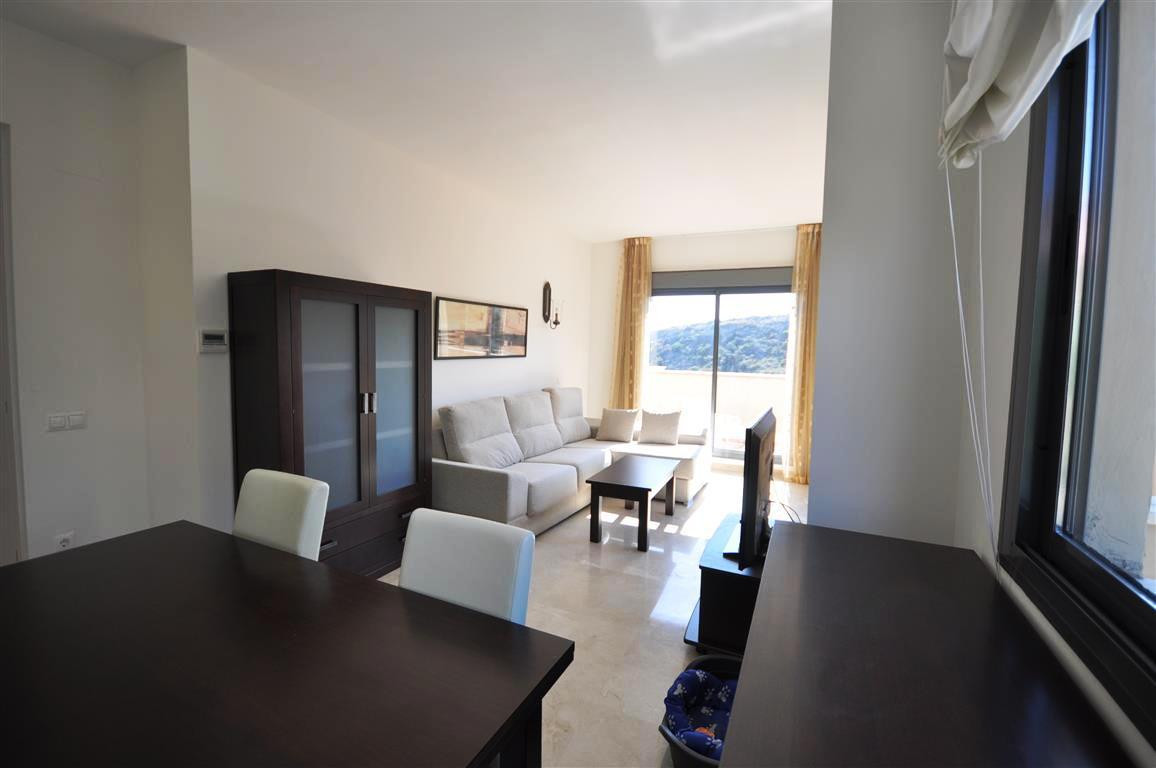 Nice penthouse with panoramic sea views, located in te exclusive urbanization Rock Bay.