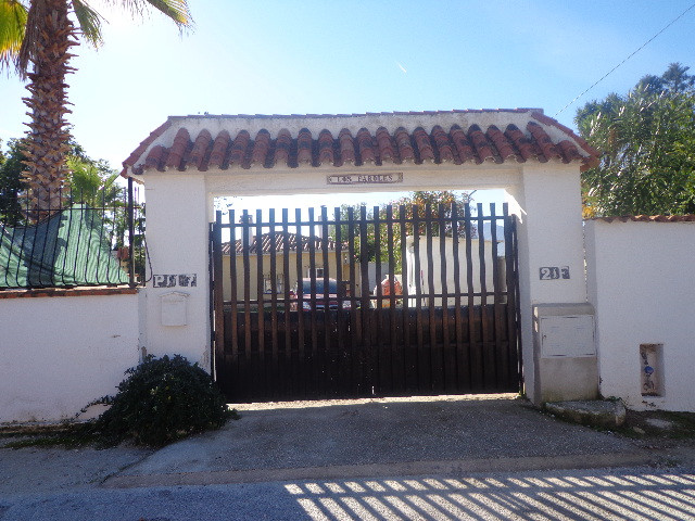 						Villa  Independiente
													en venta 
																			 en Alhaurín de la Torre
					