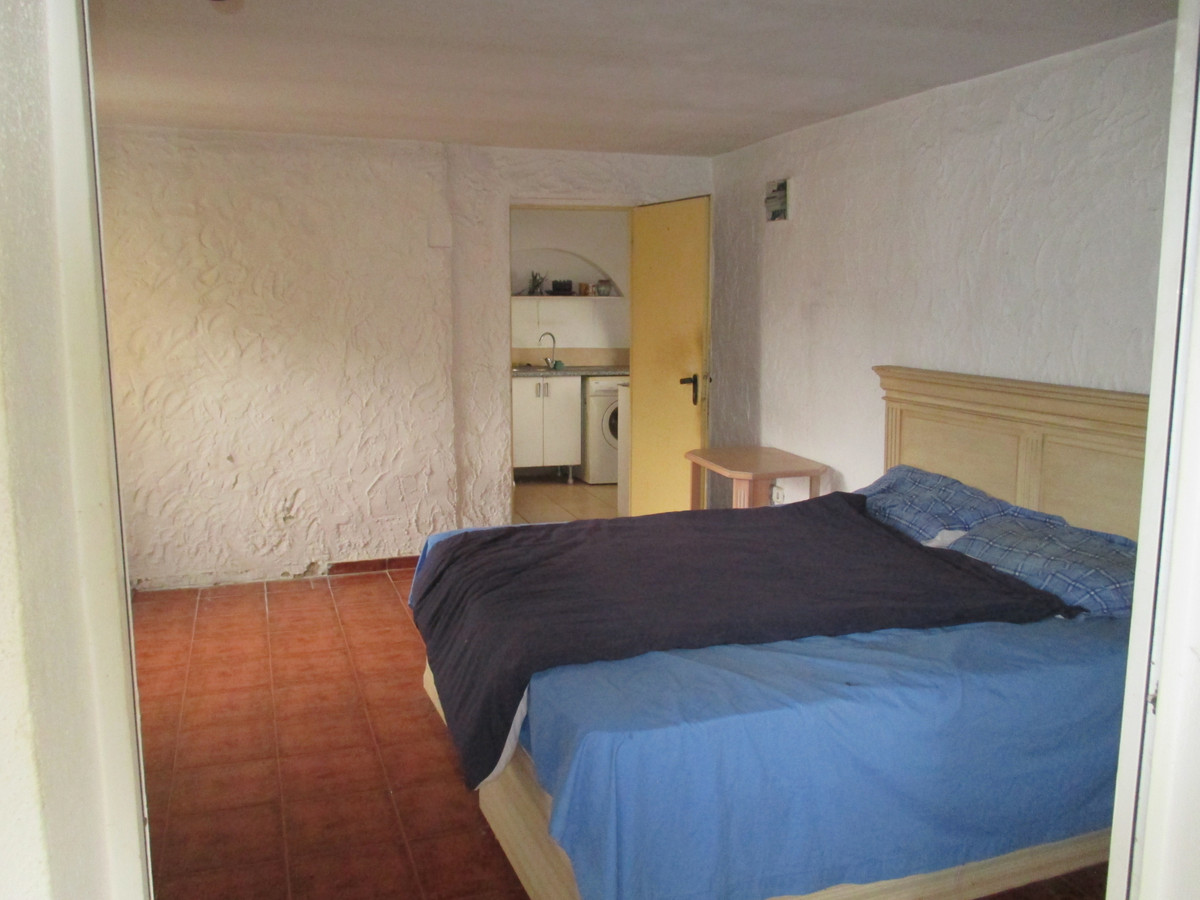 4 bedroom Villa For Sale in Alhaurín de la Torre, Málaga - thumb 28