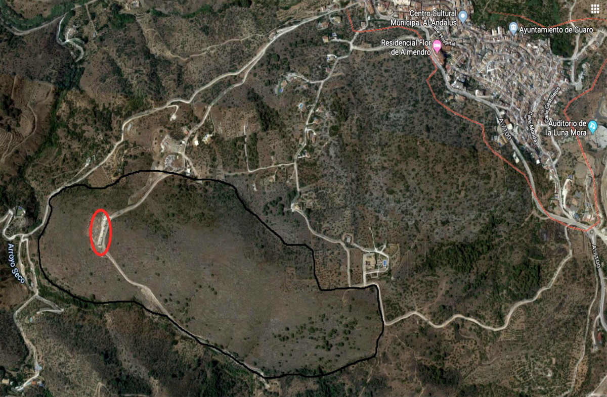 Guaro escancha is a very large estate, located in the Natural area of ??the Sierra de las Nieves, a , Spain