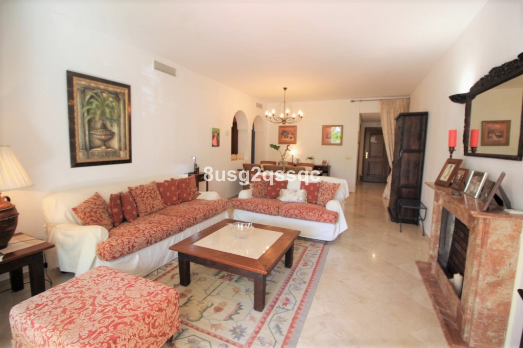 2 bedroom Apartment For Sale in Costalita, Málaga - thumb 5