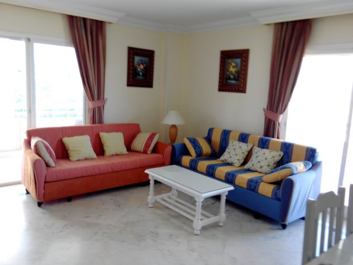 Two bedroom apartment located in the heart of Puerto Banus.