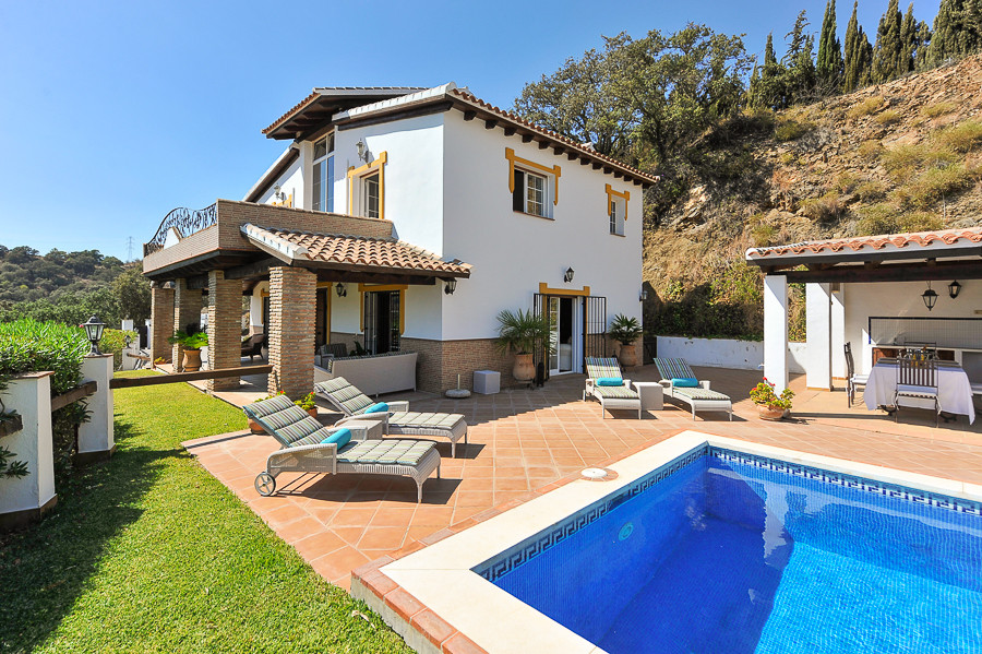 Originally listed at 695,000 now reduced to 650,000€ A superbly built and well presented rural home , Spain
