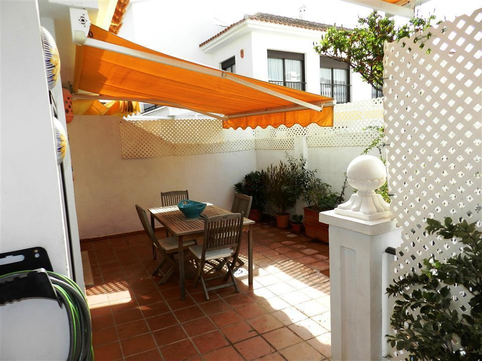 						Apartment  Ground Floor
													for sale 
															and for rent
																			 in La Duquesa
					