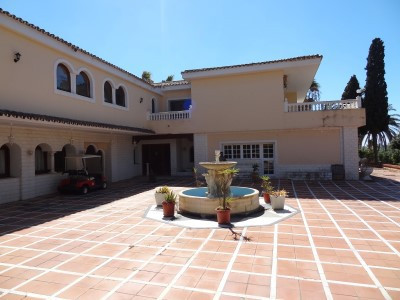 24 bed Property For Sale in Atalaya, Costa del Sol - thumb 8