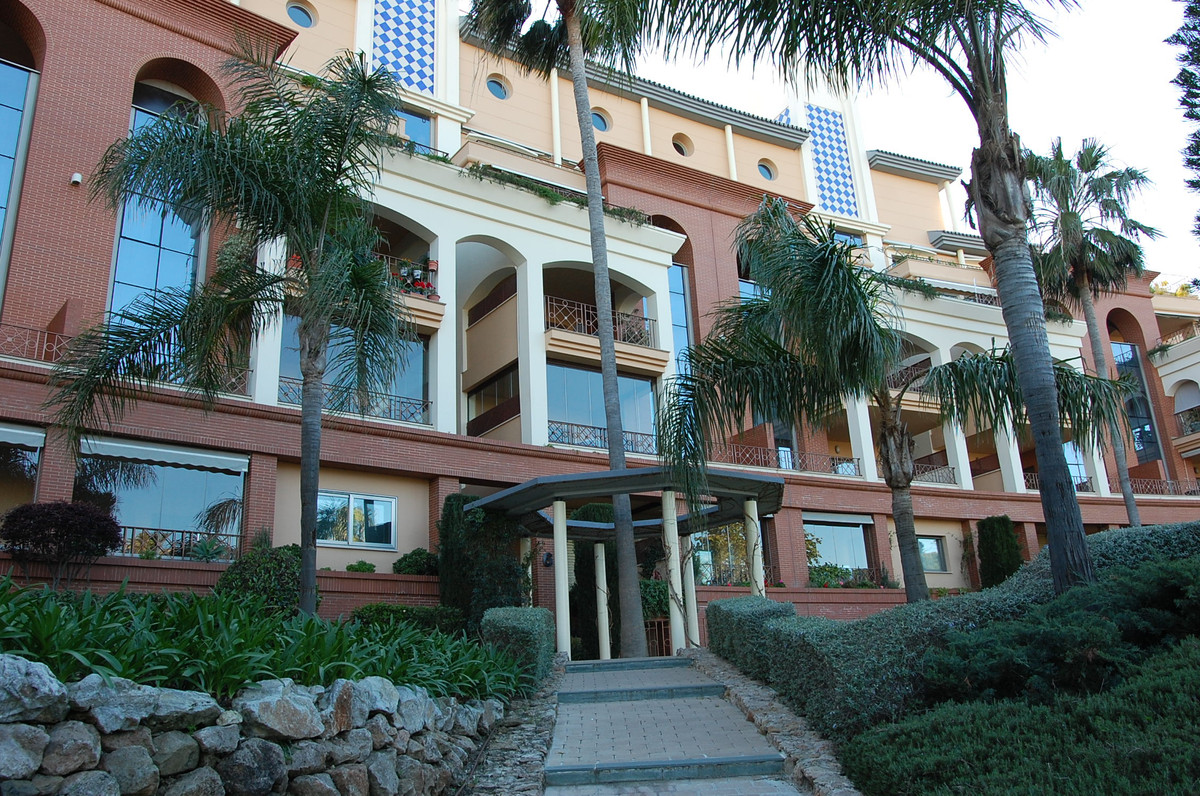 Apartment Penthouse in Benalmadena Costa, Costa del Sol
