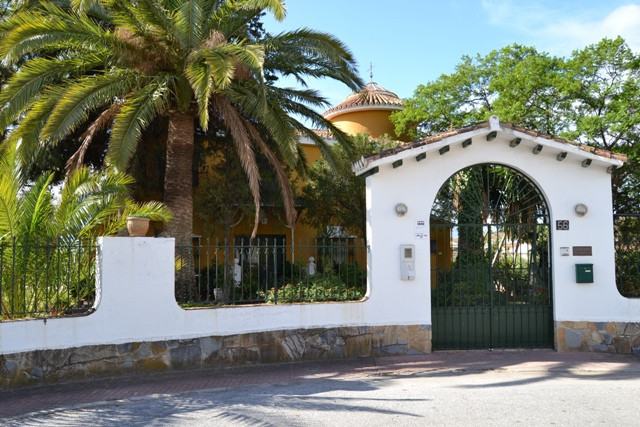 Villa Independiente en Puerto de la Torre, Costa del Sol
