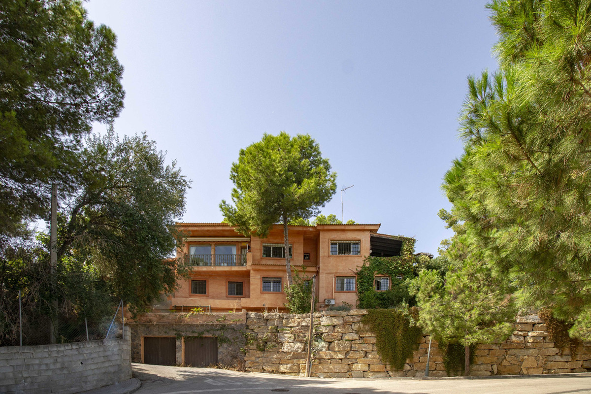 4 bedroom Villa For Sale in Torremolinos, Málaga - thumb 34
