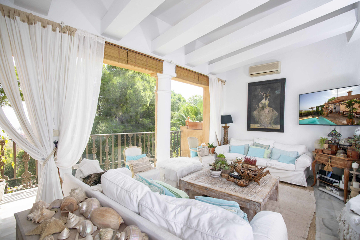4 bedroom Villa For Sale in Torremolinos, Málaga - thumb 8