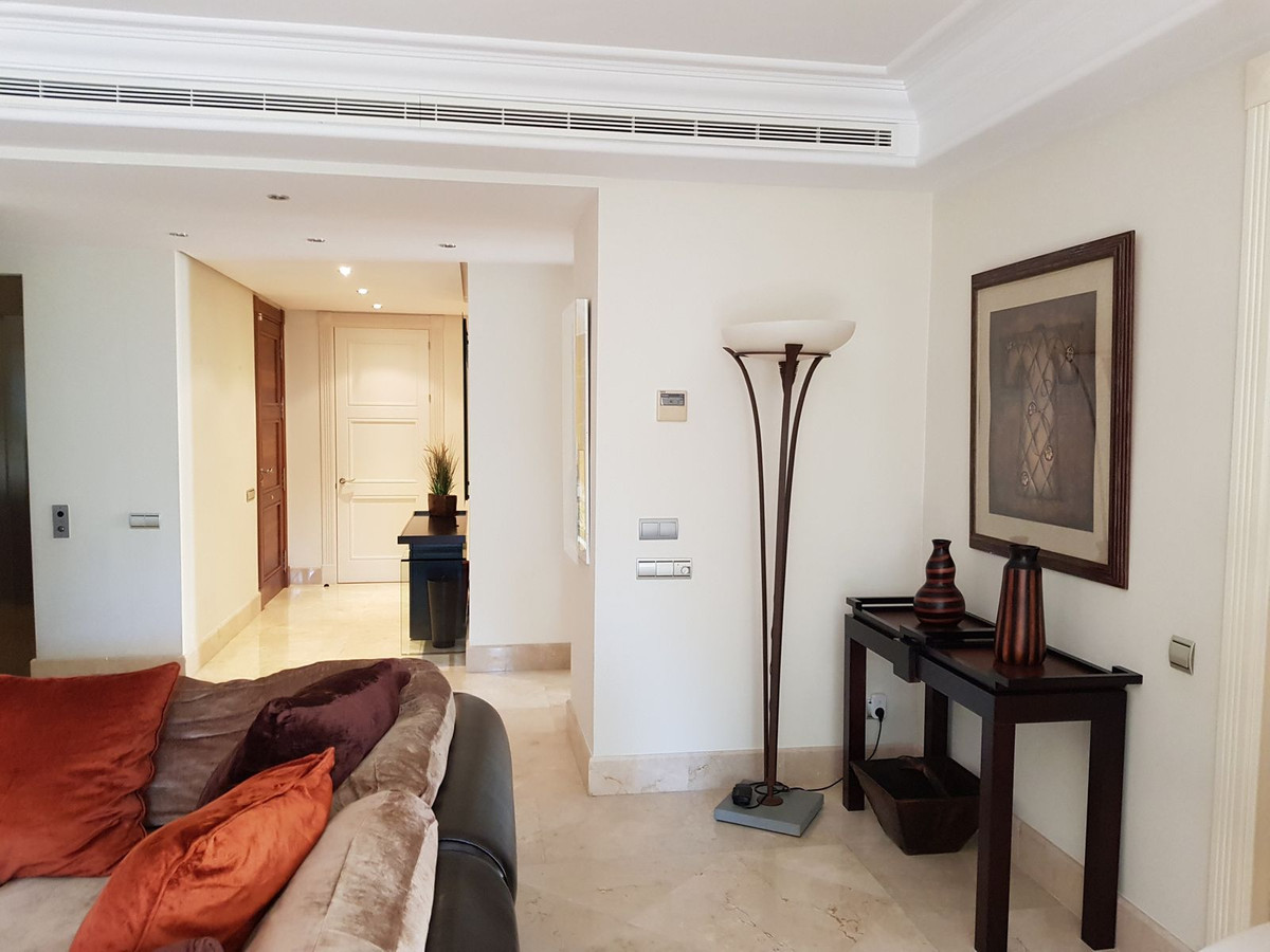 3 bedroom Apartment For Sale in Los Monteros, Málaga - thumb 10