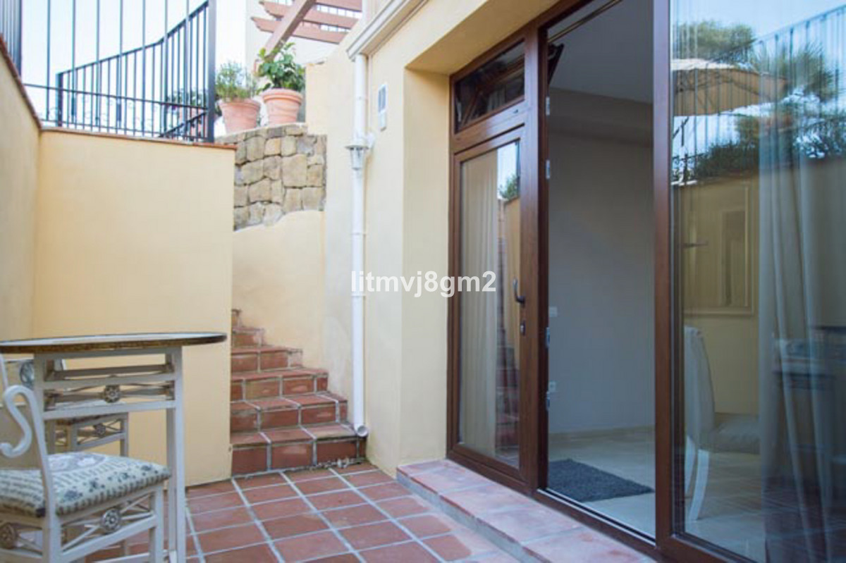 6 bedroom Townhouse For Sale in The Golden Mile, Málaga - thumb 28