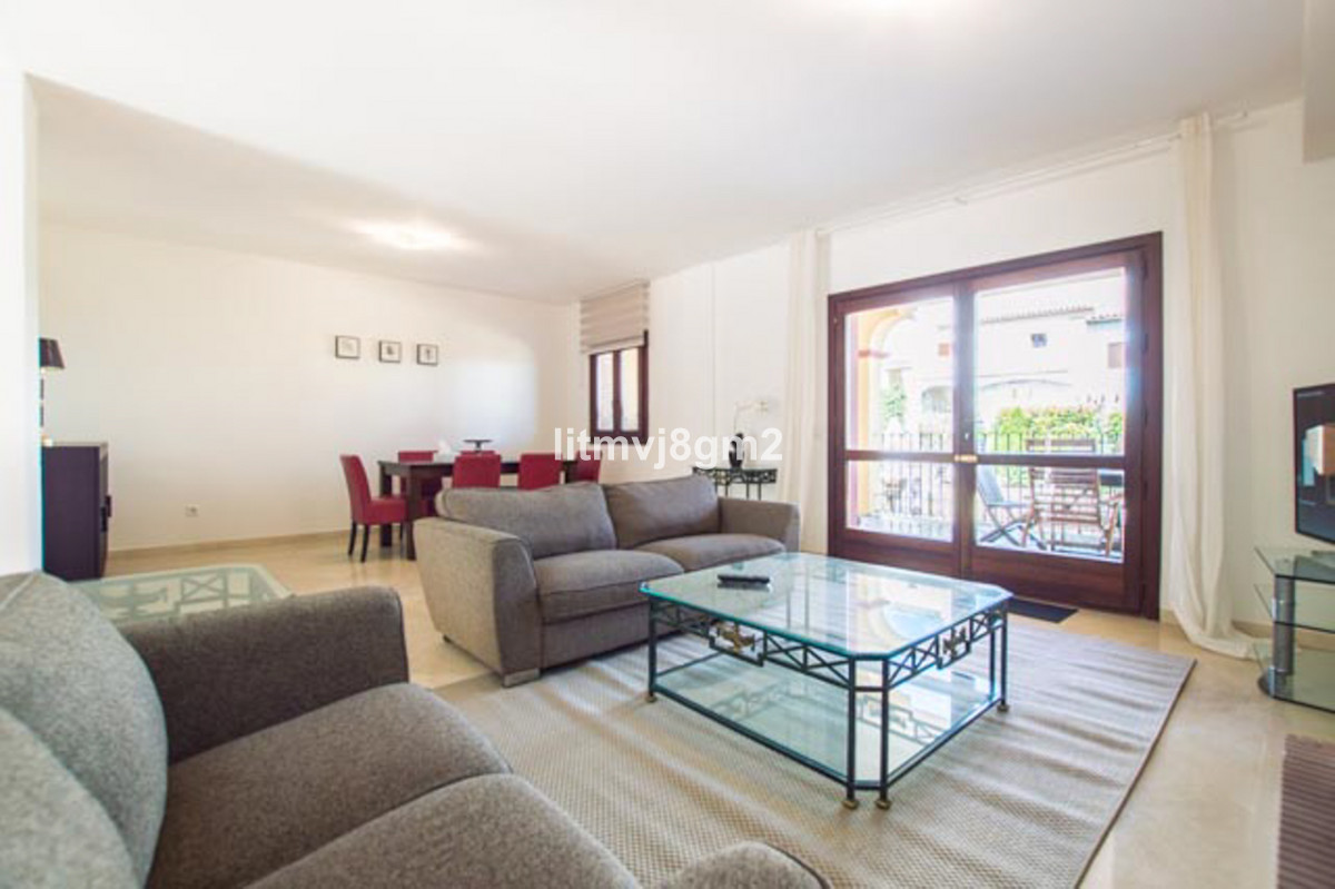 6 bedroom Townhouse For Sale in The Golden Mile, Málaga - thumb 41