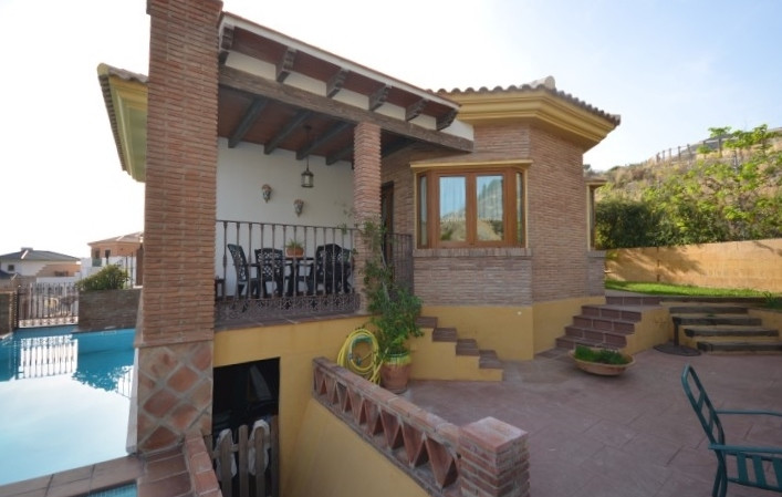 5 bedroom Villa For Sale in Benalmadena Pueblo, Málaga - thumb 2